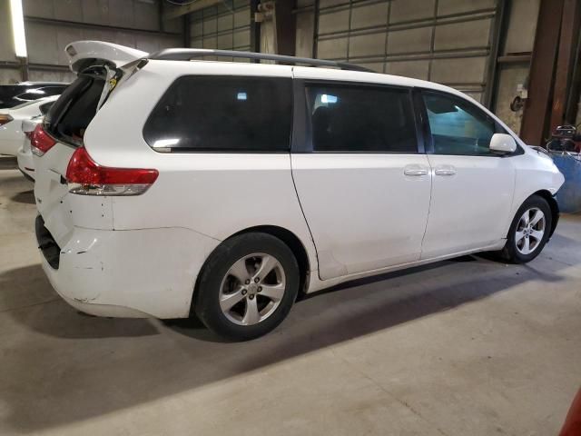 2011 Toyota Sienna LE