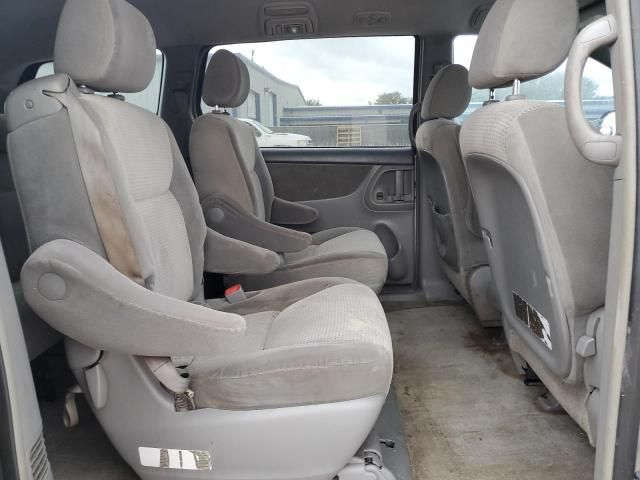 2007 Toyota Sienna CE