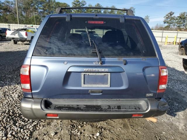 2000 Nissan Pathfinder LE