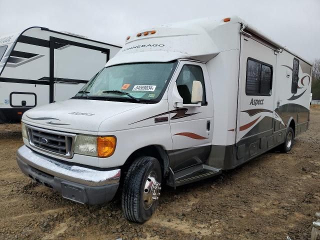 2006 Winnebago 2006 Ford Econoline E450 Super Duty Cutaway Van