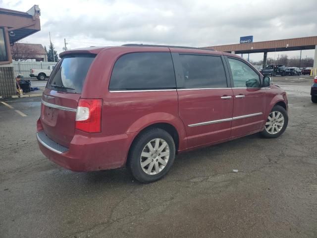 2012 Chrysler Town & Country Touring L