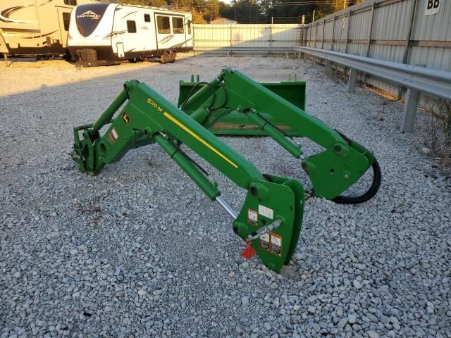 2021 John Deere 520M