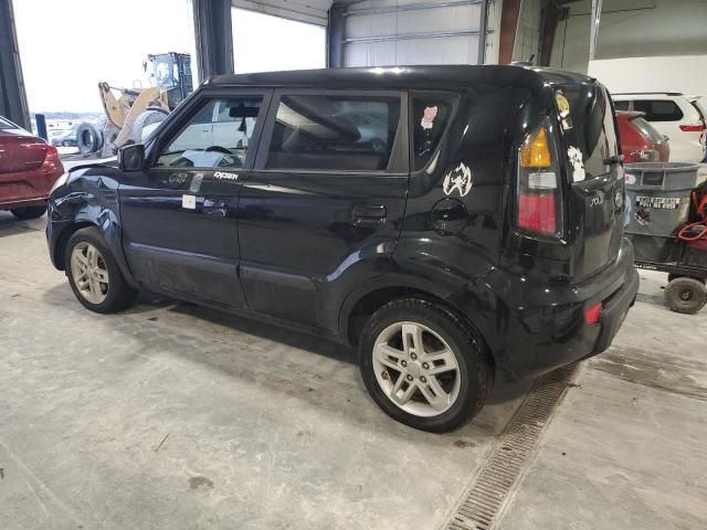 2010 KIA Soul +