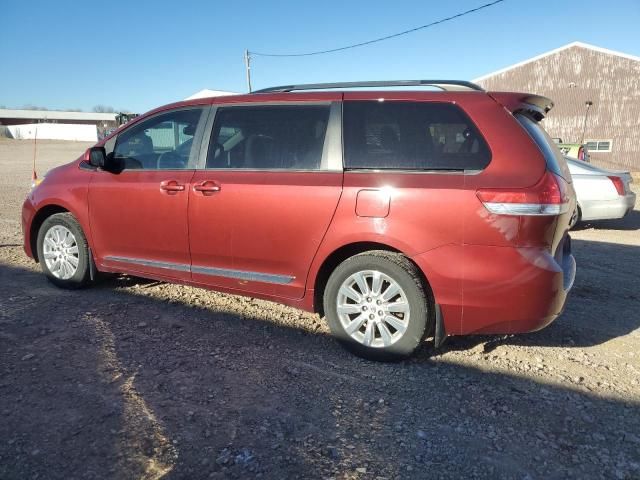 2014 Toyota Sienna LE