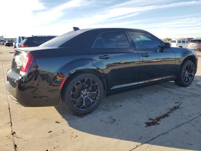 2019 Chrysler 300 Touring