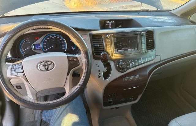 2011 Toyota Sienna XLE