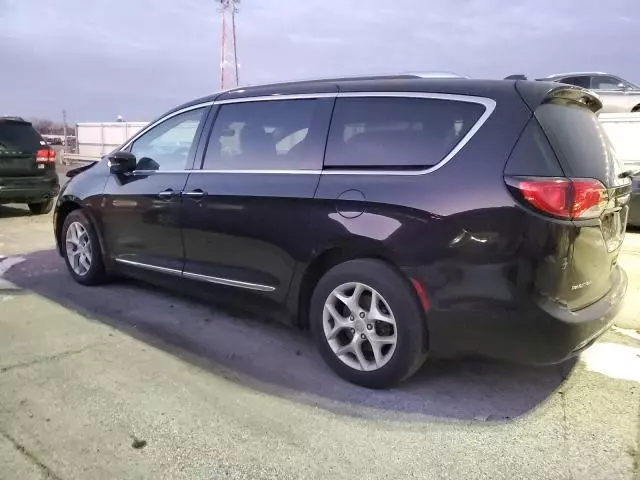 2017 Chrysler Pacifica Touring L Plus