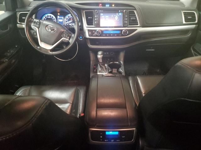 2018 Toyota Highlander SE