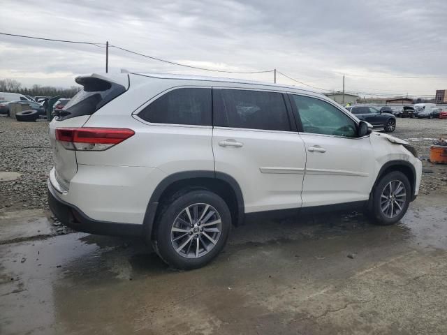 2019 Toyota Highlander SE