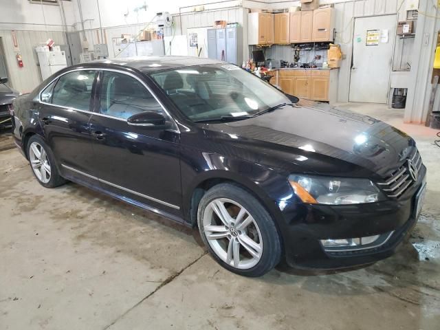 2012 Volkswagen Passat SEL