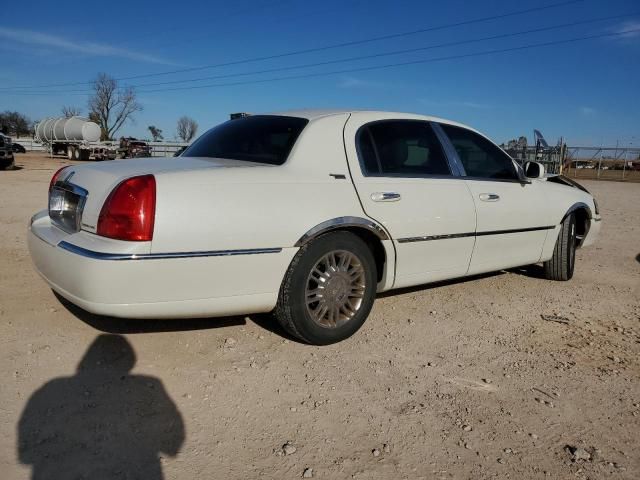 2006 Lincoln Town Car Signature Limited