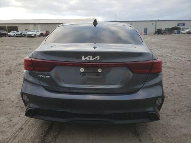 2022 KIA Forte FE