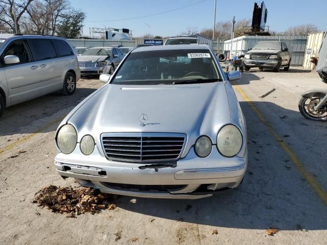 2001 Mercedes-Benz E 320