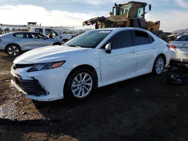 2022 Toyota Camry LE