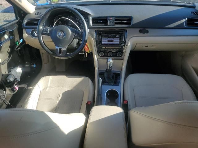 2014 Volkswagen Passat SE