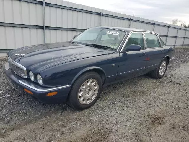 2001 Jaguar XJ8