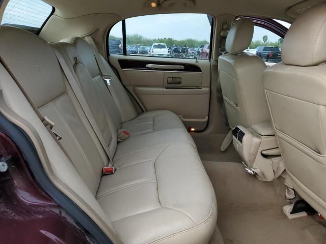 2007 Lincoln Town Car Signature Limited