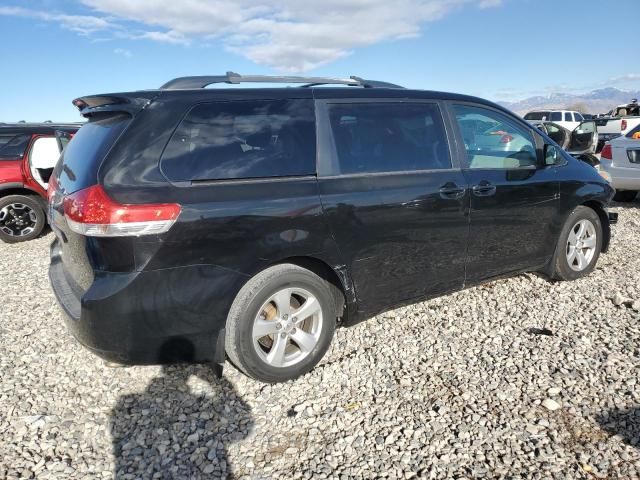 2012 Toyota Sienna LE