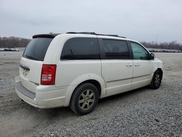 2009 Chrysler Town & Country Touring