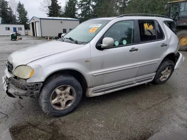 2000 Mercedes-Benz ML 320