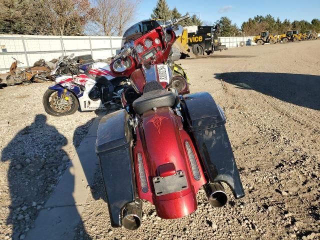 2012 Harley-Davidson FLHXSE3 CVO Street Glide