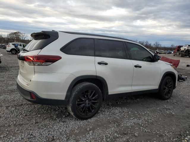 2019 Toyota Highlander SE