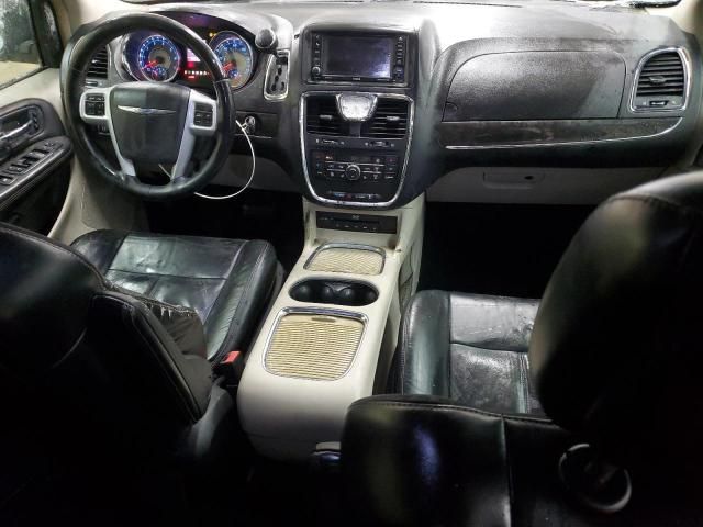 2014 Chrysler Town & Country Limited