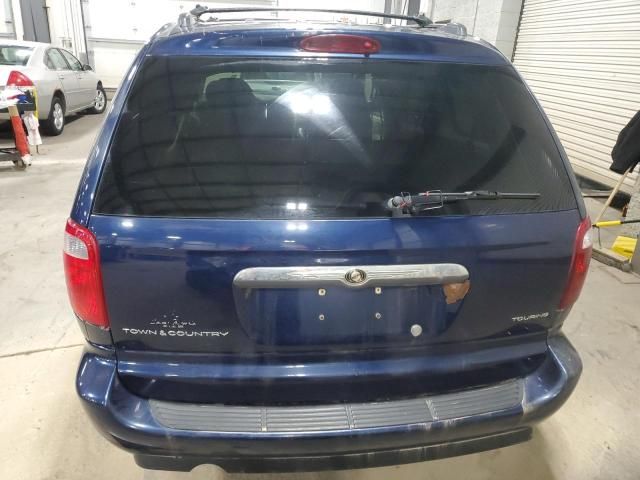 2005 Chrysler Town & Country Touring