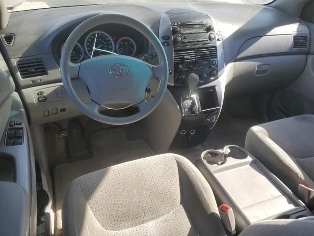 2006 Toyota Sienna CE