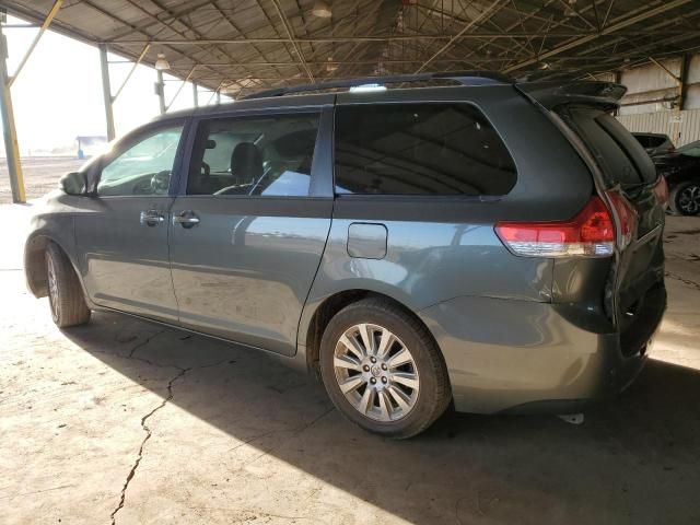 2014 Toyota Sienna XLE