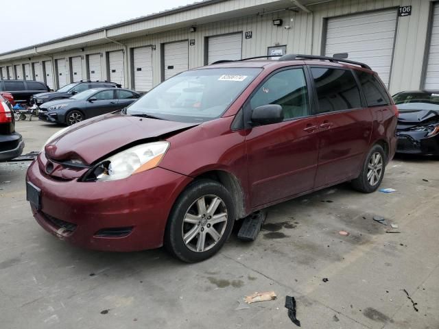 2009 Toyota Sienna CE