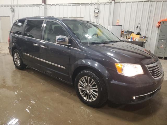 2014 Chrysler Town & Country Touring L