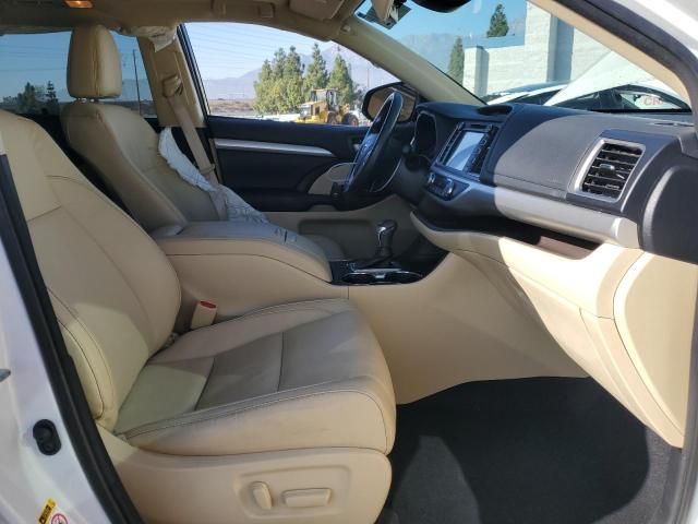 2018 Toyota Highlander SE