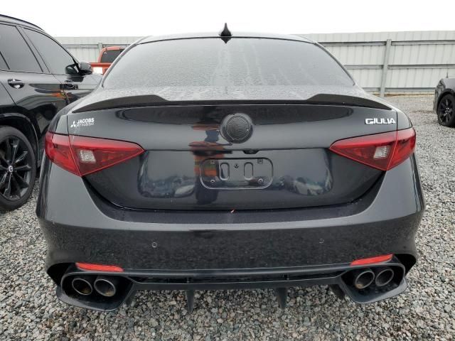 2019 Alfa Romeo Giulia Quadrifoglio