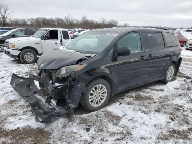 2012 Toyota Sienna XLE