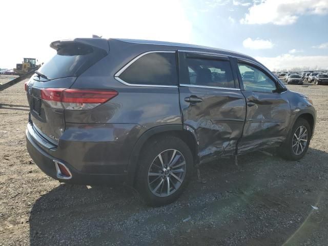 2019 Toyota Highlander SE