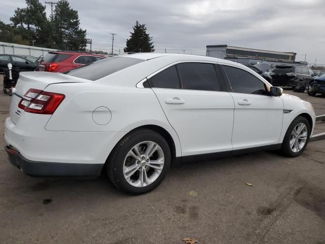 2015 Ford Taurus SEL