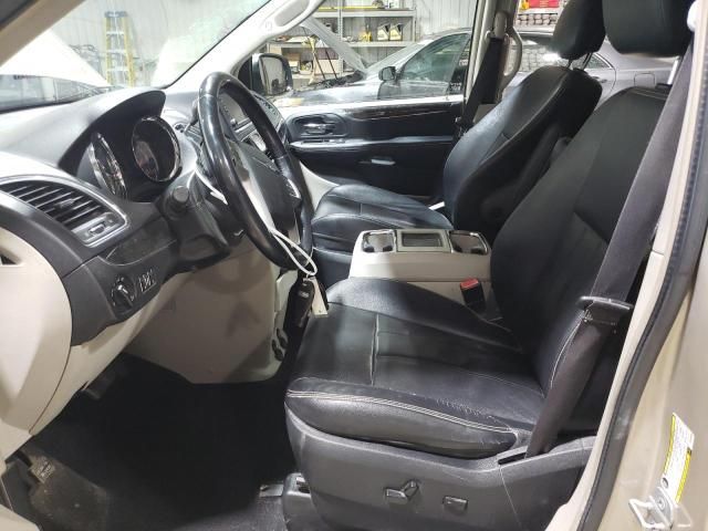 2014 Chrysler Town & Country Touring