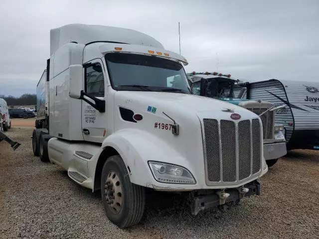 2014 Peterbilt 579