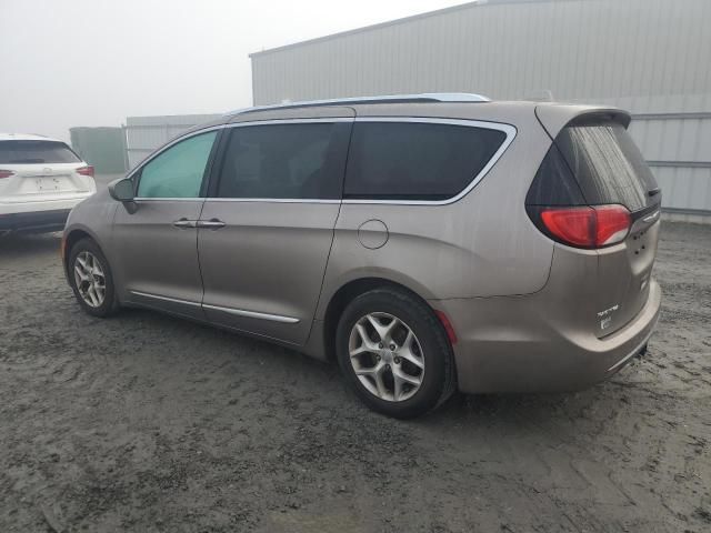 2017 Chrysler Pacifica Touring L Plus