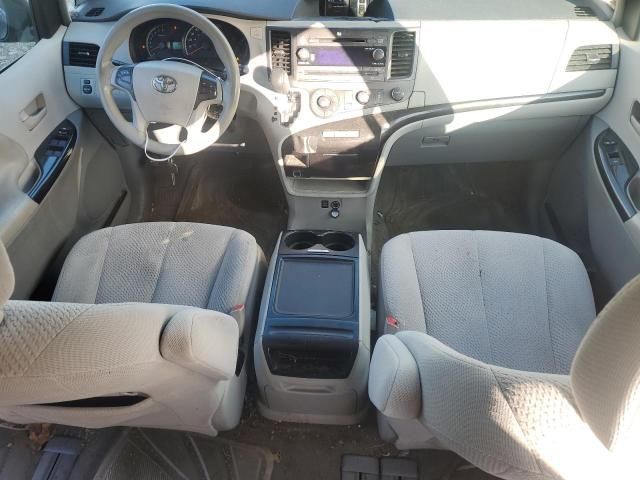 2012 Toyota Sienna LE