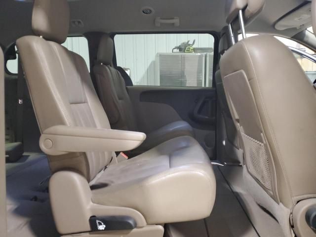 2012 Chrysler Town & Country Touring