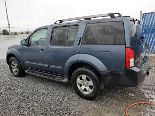 2005 Nissan Pathfinder LE