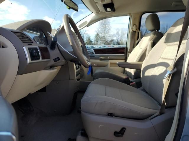 2010 Chrysler Town & Country Touring