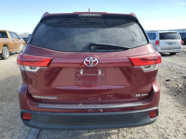 2017 Toyota Highlander SE