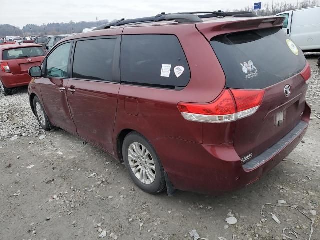 2013 Toyota Sienna XLE