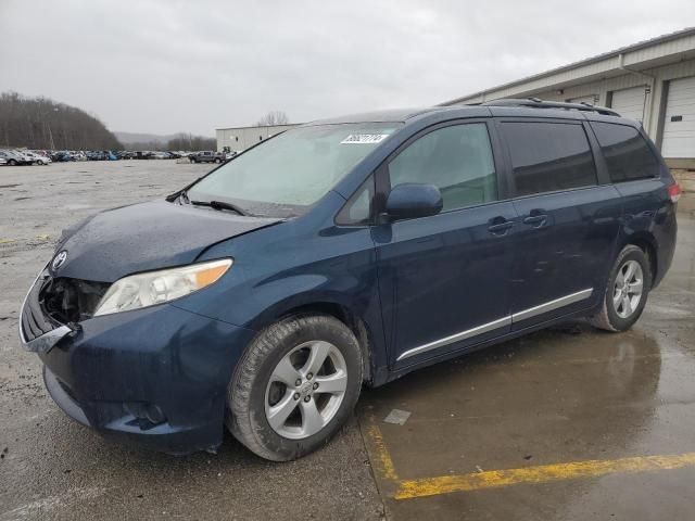 2012 Toyota Sienna LE