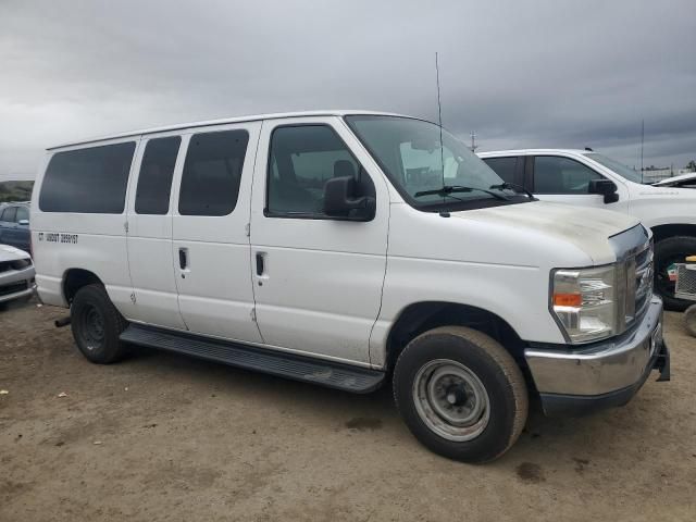 2013 Ford Econoline E350 Super Duty Wagon