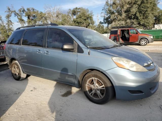 2009 Toyota Sienna CE