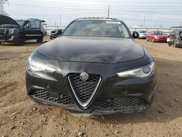 2017 Alfa Romeo Giulia Q4